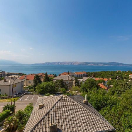 Apartments Lavarin Novi Vinodolski Buitenkant foto
