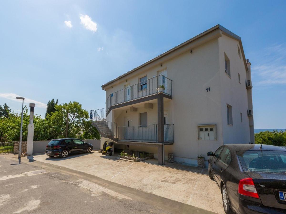 Apartments Lavarin Novi Vinodolski Buitenkant foto