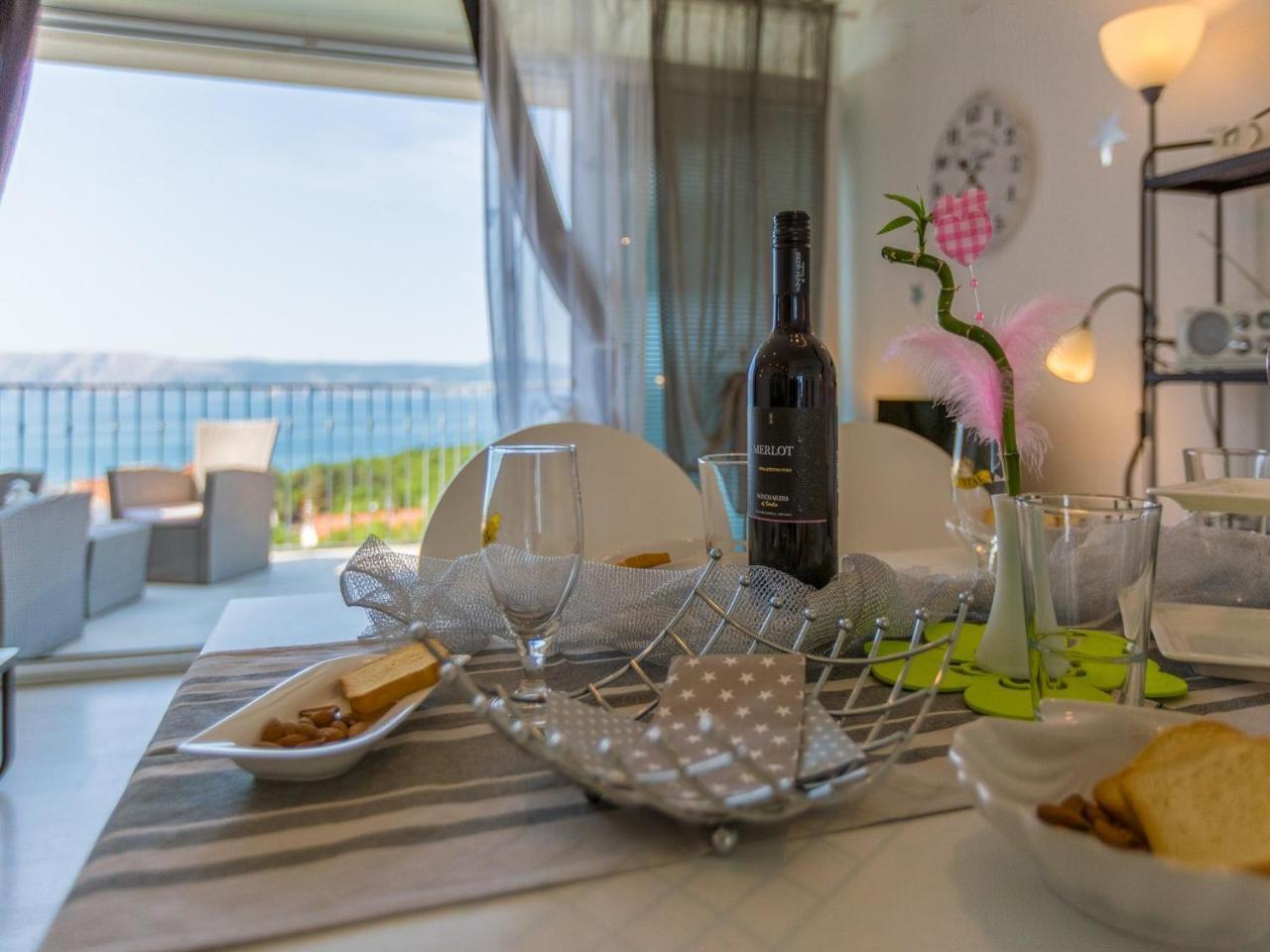 Apartments Lavarin Novi Vinodolski Buitenkant foto
